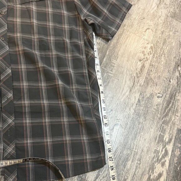 Icebreaker Merino Men's Dark Plaid Button Down Shirt - Picture 6 of 8